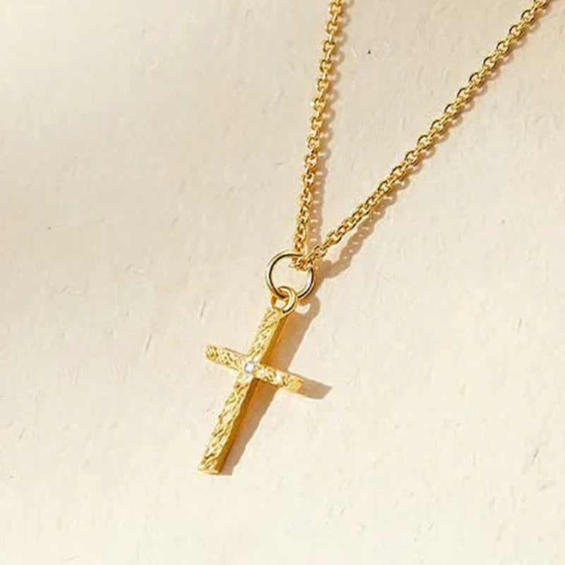 Conjunto de collar con cruz e iniciales | Oro