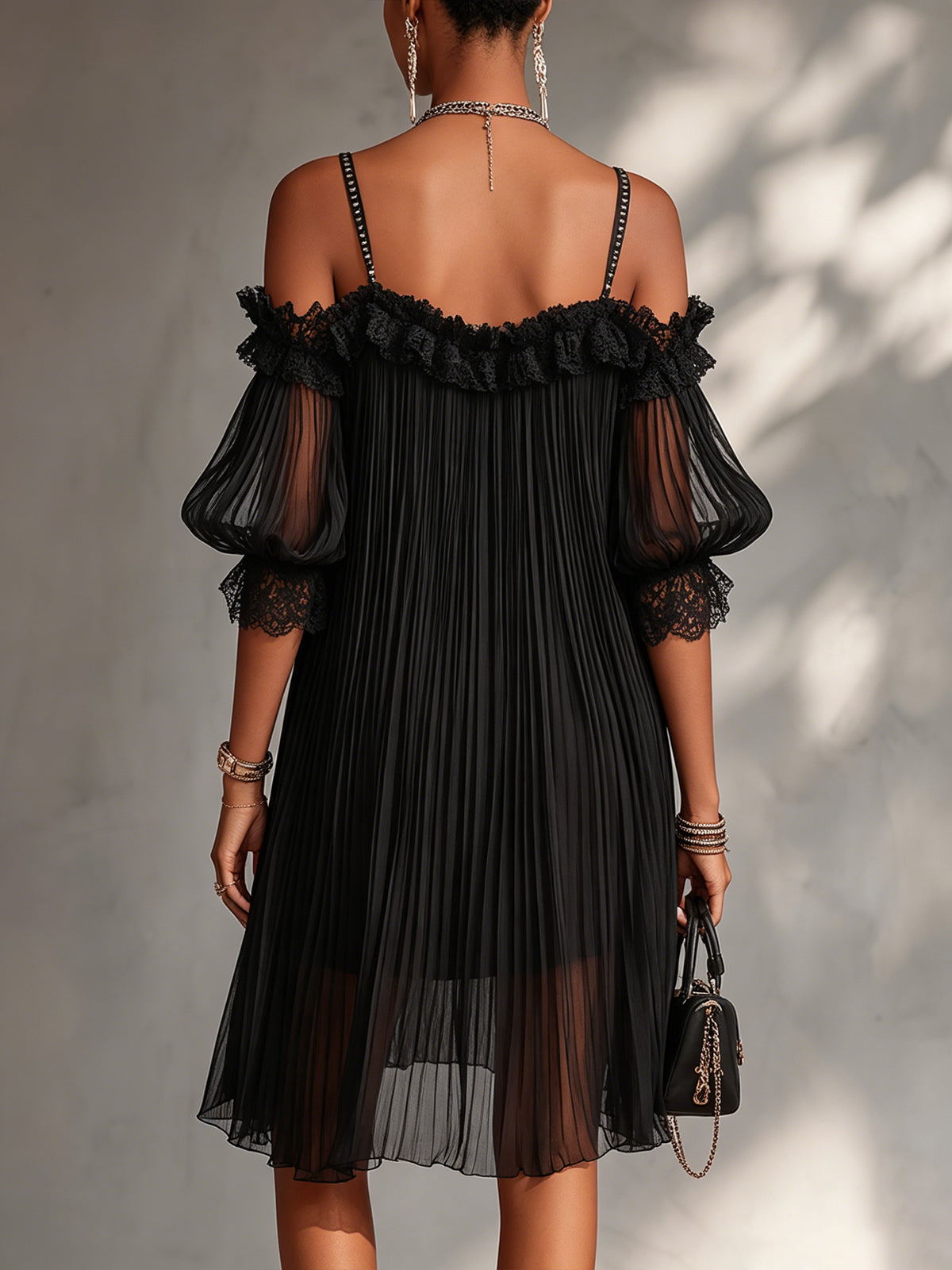 Victoria™ | Abito Corto in Chiffon con Pizzo