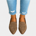 Nazaria™ | Mocassino in Suede con Punta Affusolata