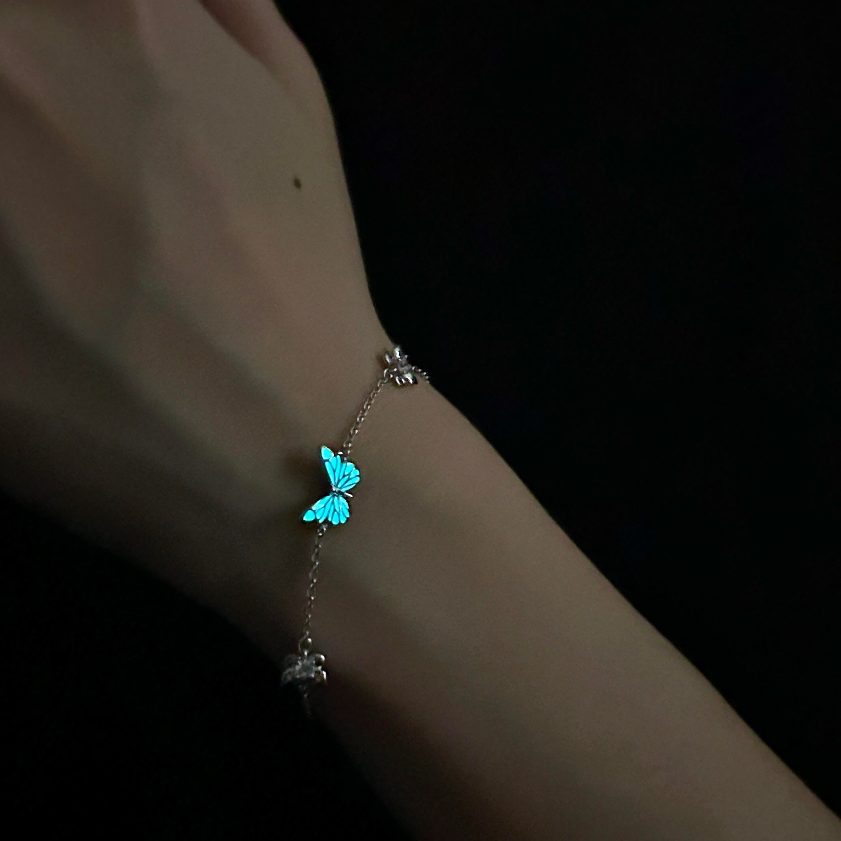 Bracciale Farfalla Luminosa - Si Illumina al Buio