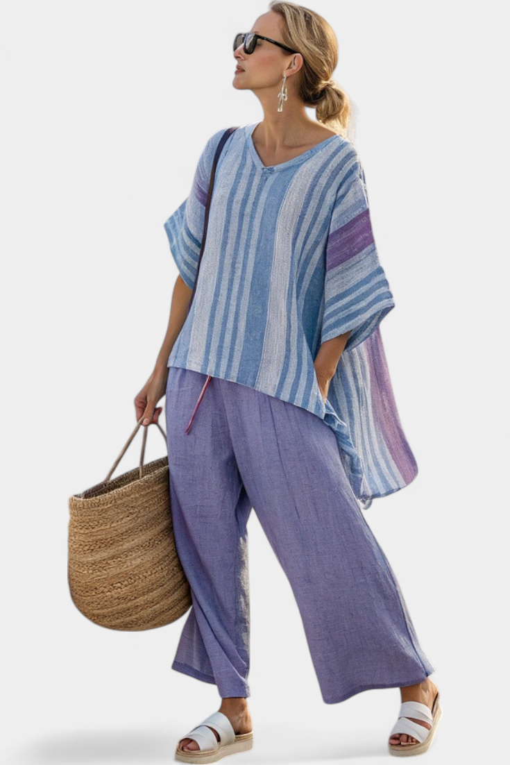 Carlotta – Top elegante color lavanda e azzurro cielo con pantaloni in lino