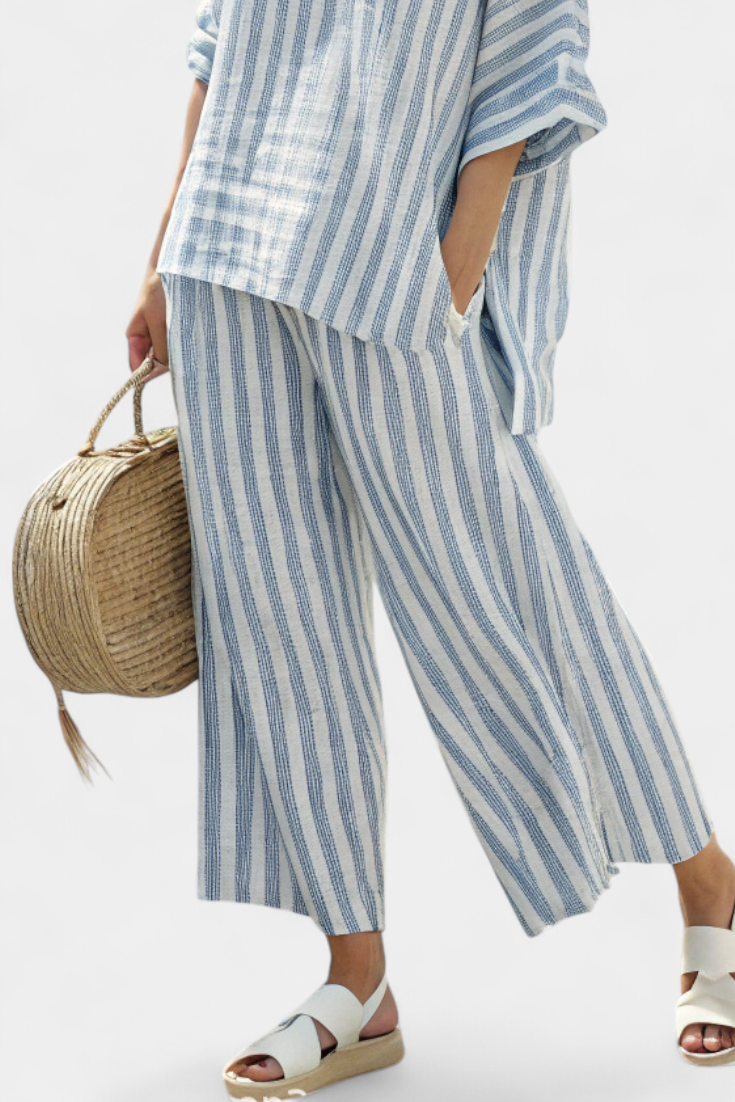 Federica — Top sofisticato in lino a righe blu e pantaloni comodi