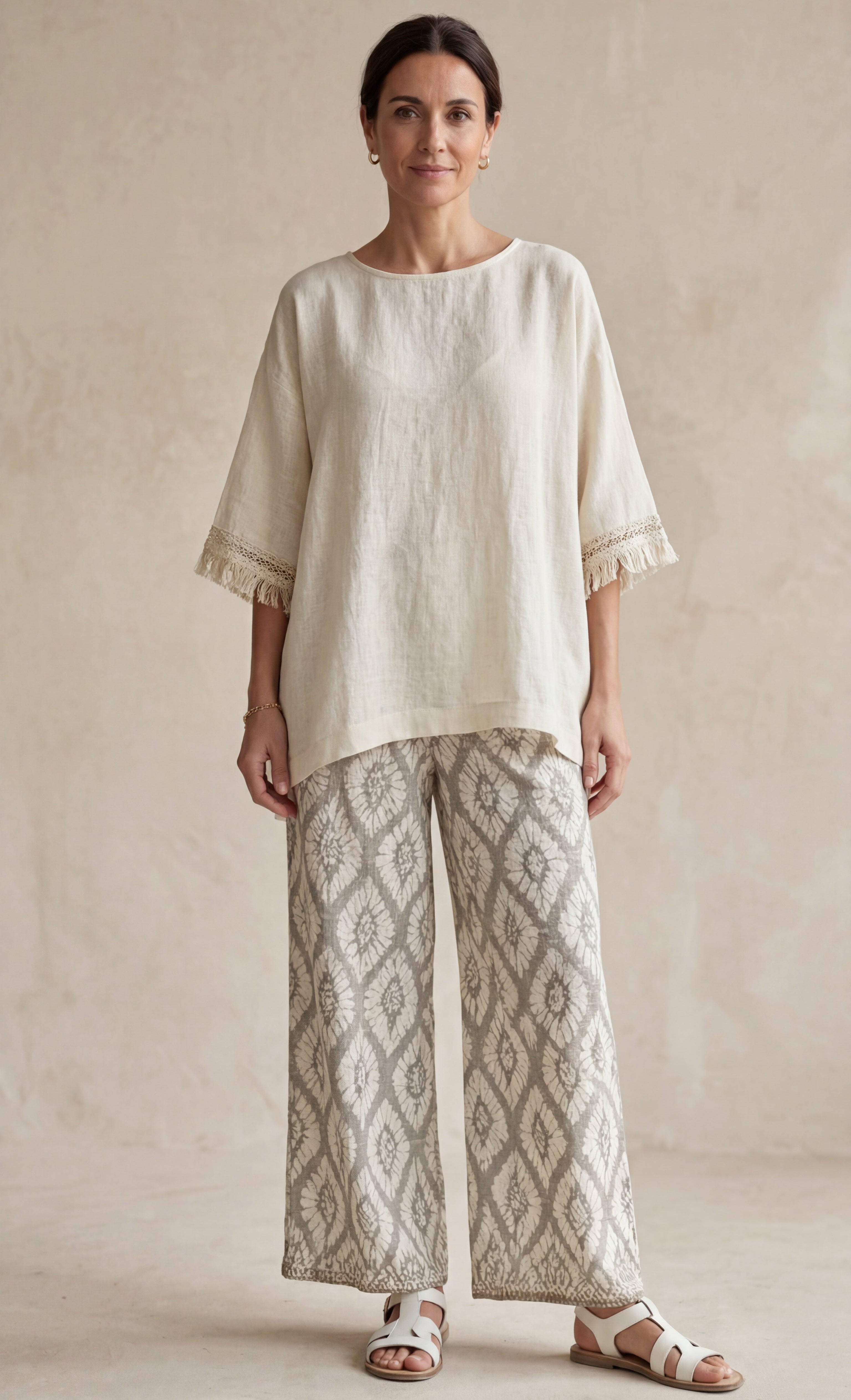 Ilaria – Top sofisticato e pantaloni casual