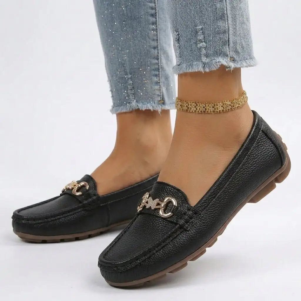 Chiara Bianca | El Mocasín blanco que las mujeres italianas adoran - LUVOR
