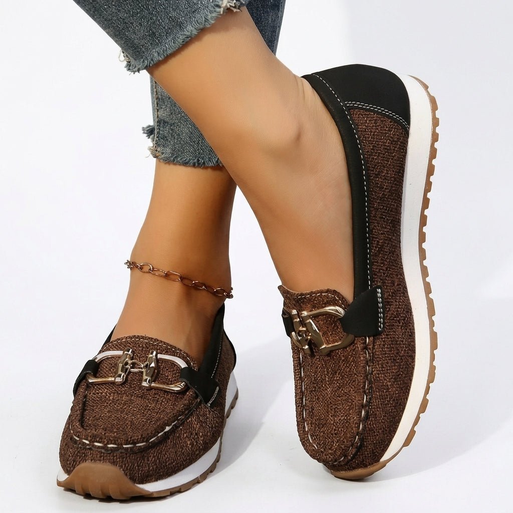 Chiara Denim | El Mocasín bicolor que conquista a cada paso - LUVOR