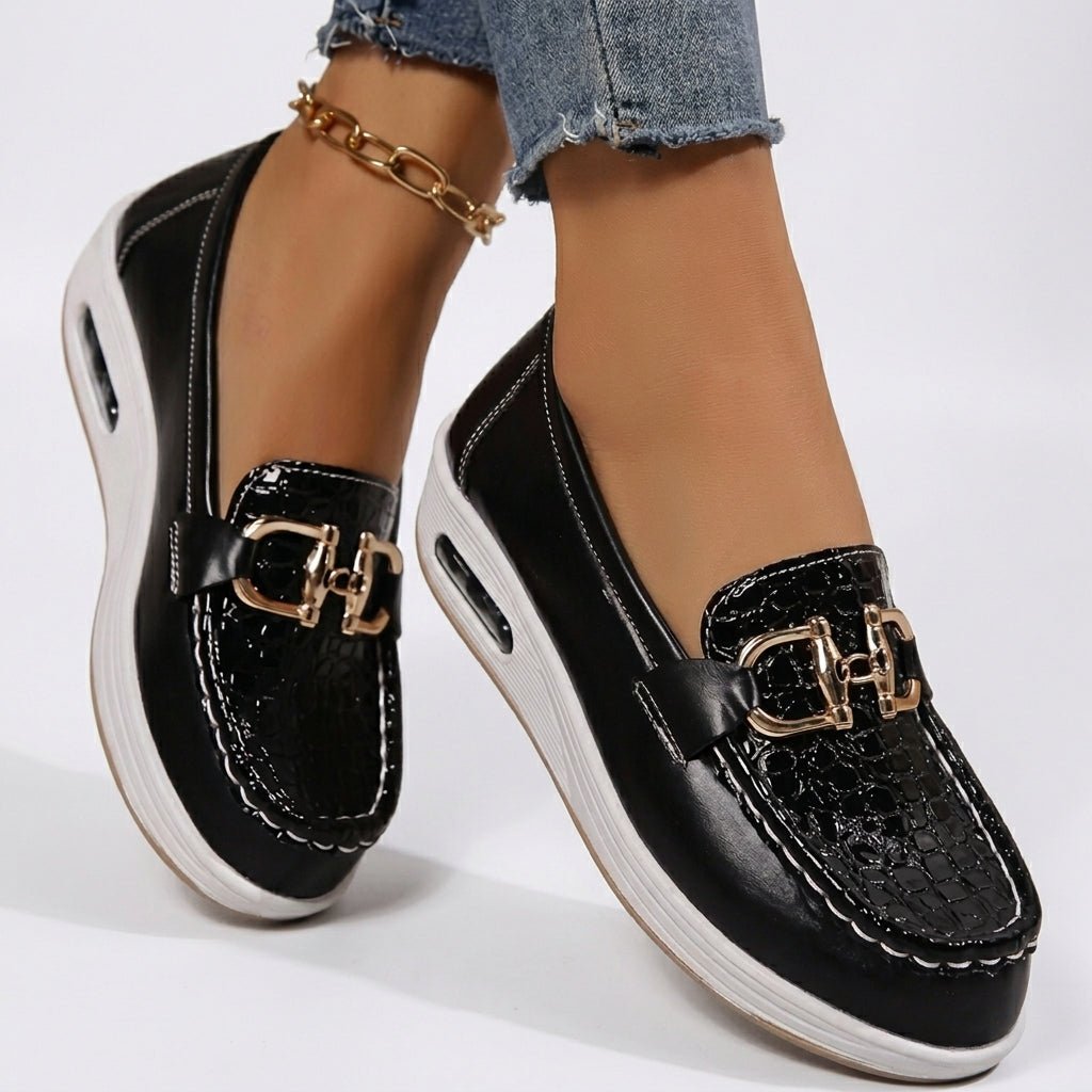 Chiara Soleil | El mocasín ligero que estiliza cada paso este verano - LUVOR