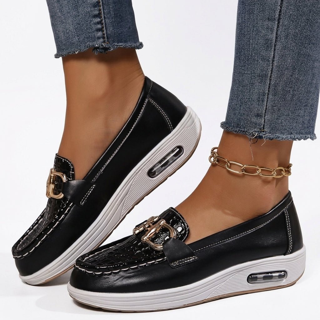 Chiara Soleil | El mocasín ligero que estiliza cada paso este verano - LUVOR