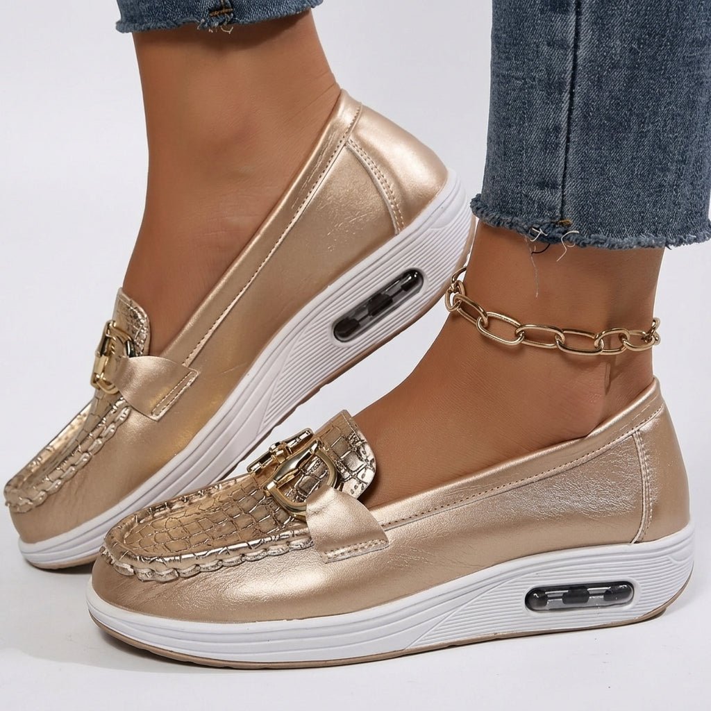 Chiara Soleil | El mocasín ligero que estiliza cada paso este verano - LUVOR