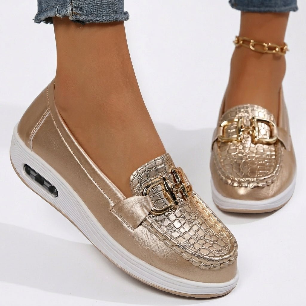 Chiara Soleil | El mocasín ligero que estiliza cada paso este verano - LUVOR