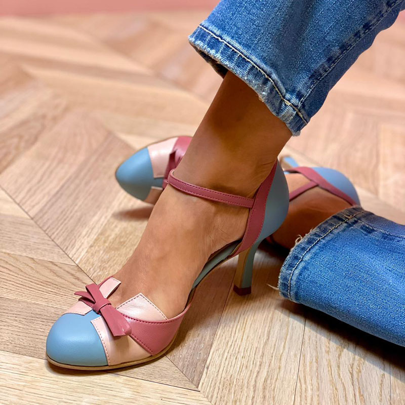Bellarosa | Sandalias de colores con nudos y tiras, con punta redonda
