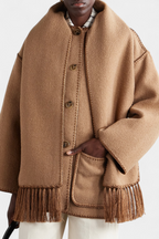 Pauline | Cappotto dal taglio morbido con sciarpa a frange incorporata