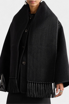 Pauline | Cappotto dal taglio morbido con sciarpa a frange incorporata