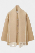 Pauline | Cappotto dal taglio morbido con sciarpa a frange incorporata
